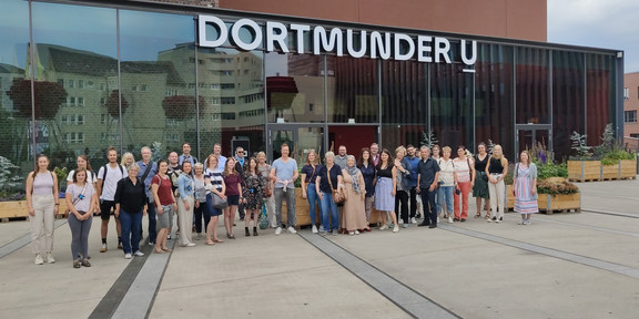 The zhb team in front of the entrance to the Dortmund U.